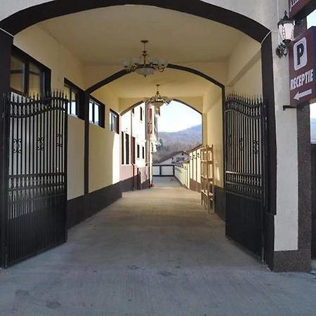 Pensiunea Brancoveneasca Cîmpulung Extérieur photo