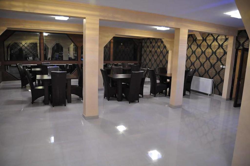 Pensiunea Brancoveneasca Cîmpulung Extérieur photo